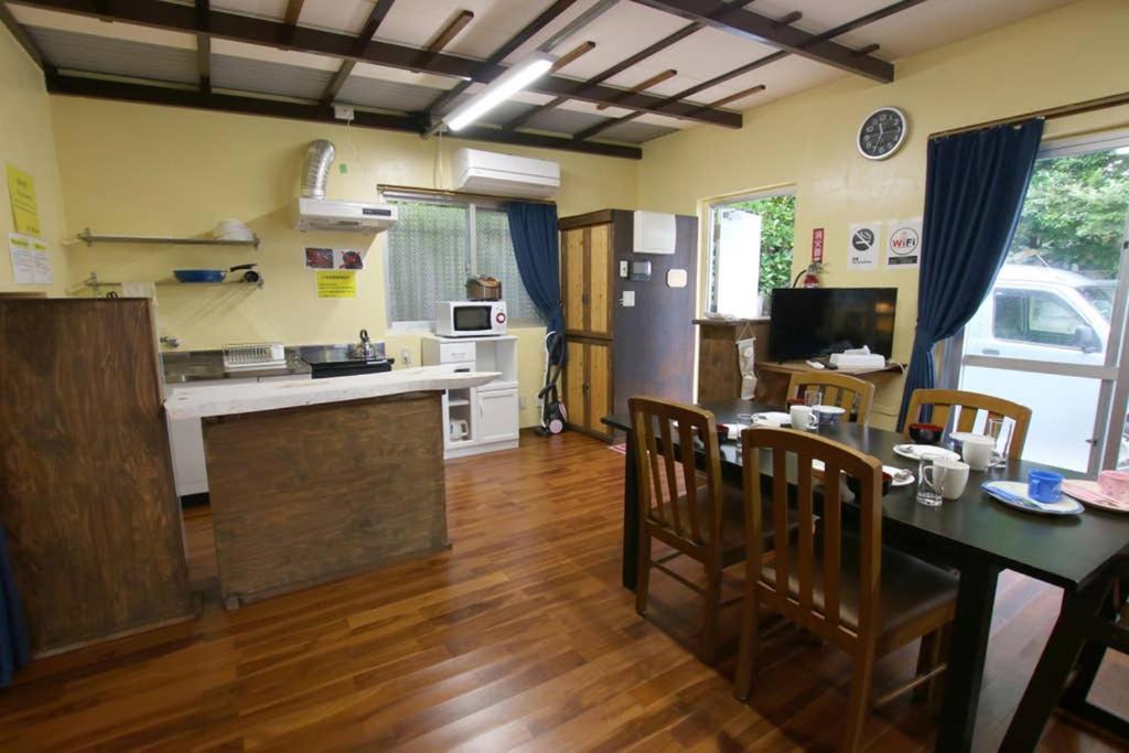 Guest House Sato Мотобу Екстер'єр фото
